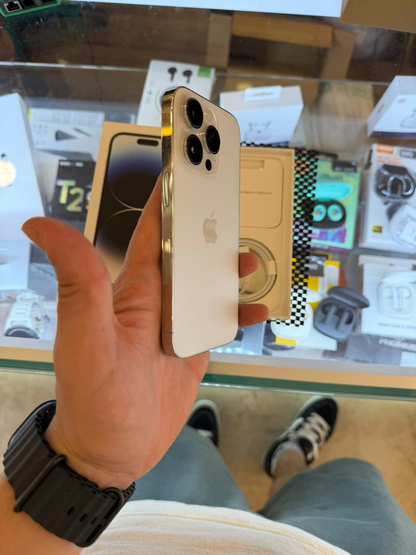 iPhone 14 Pro - 256GB - Batería 83%