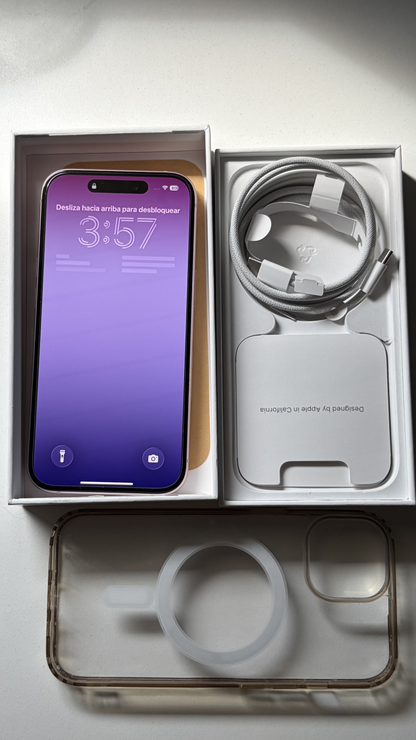 iPhone 15 Rosa -128GB - Semi Nuevo