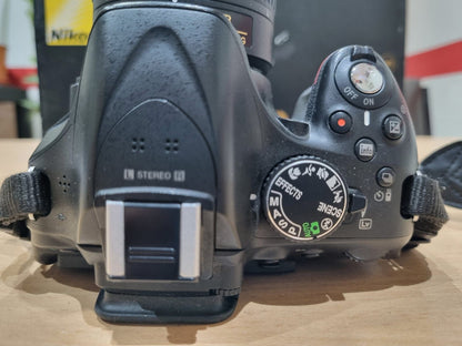 Nikon D5200 + Lente 18-55mm VR – 5.400 disparos