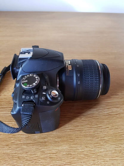 Nikon D3100 + Lente 18-55mm VR – 2.933 disparos