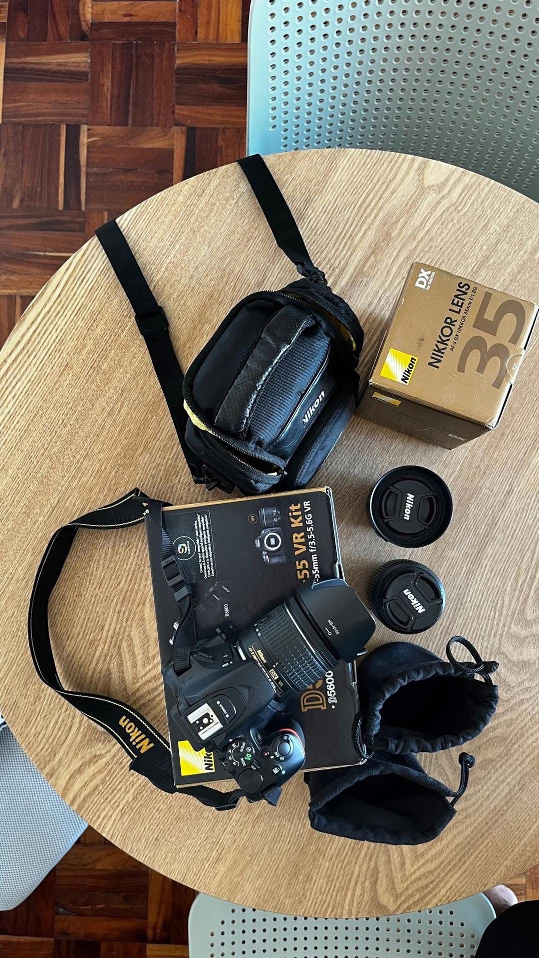 Nikon D5600 – Kit Completo – 2.900 disparos