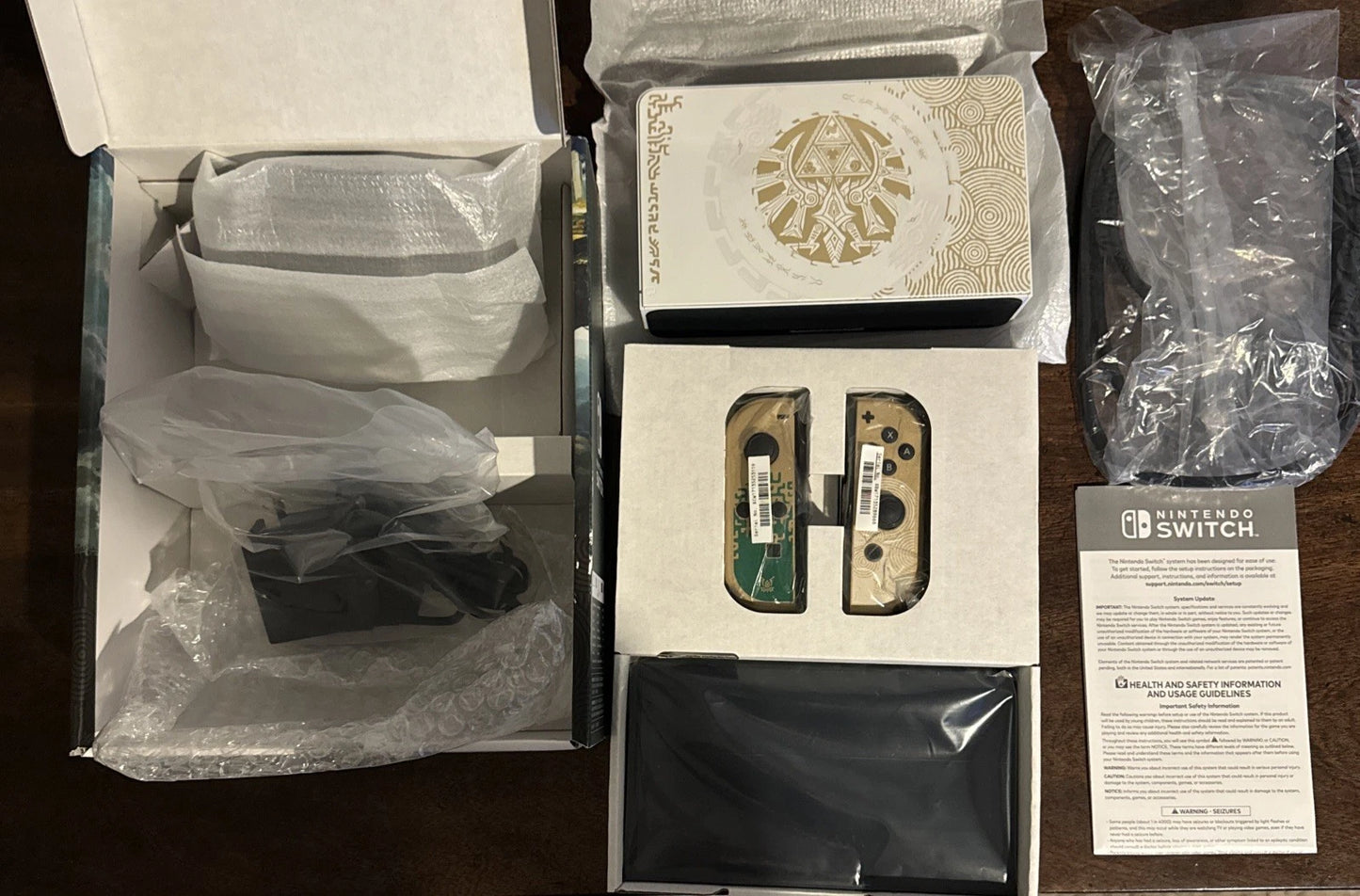 Nintendo Switch OLED – Zelda Edition